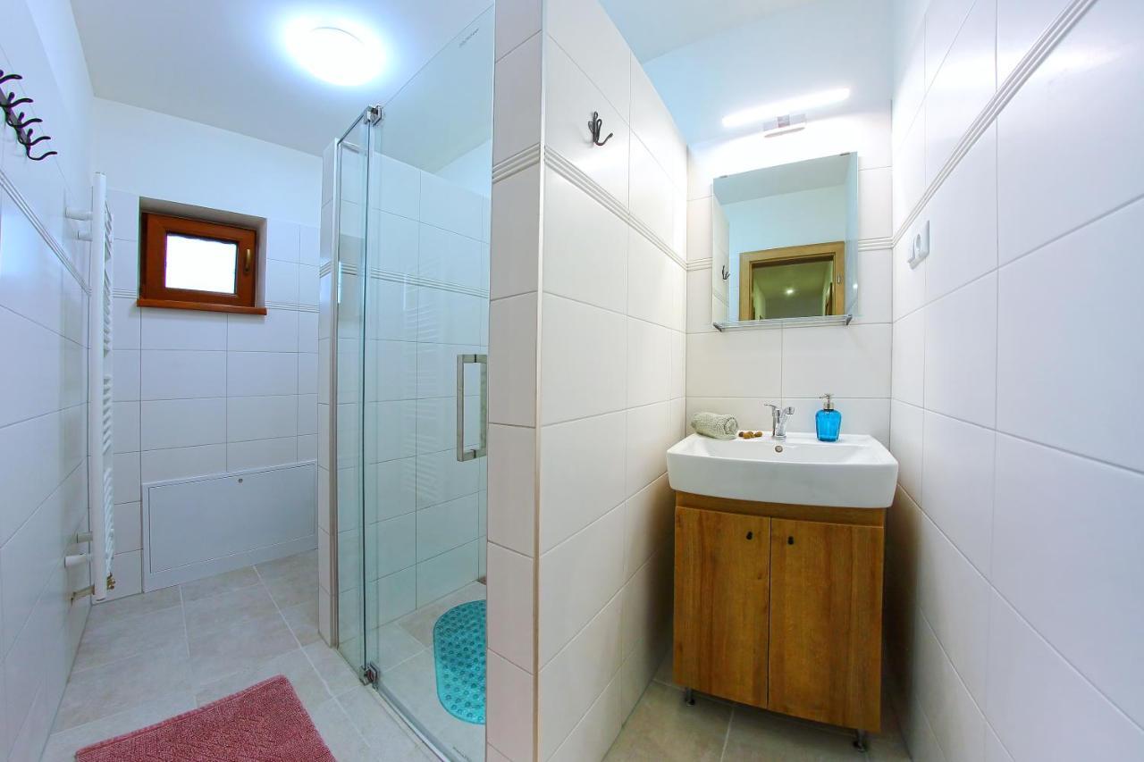 Kamilli Apartment Besenova Luaran gambar