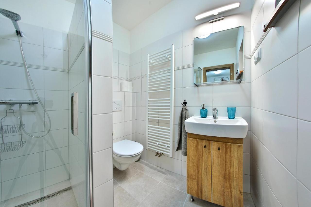 Kamilli Apartment Besenova Luaran gambar