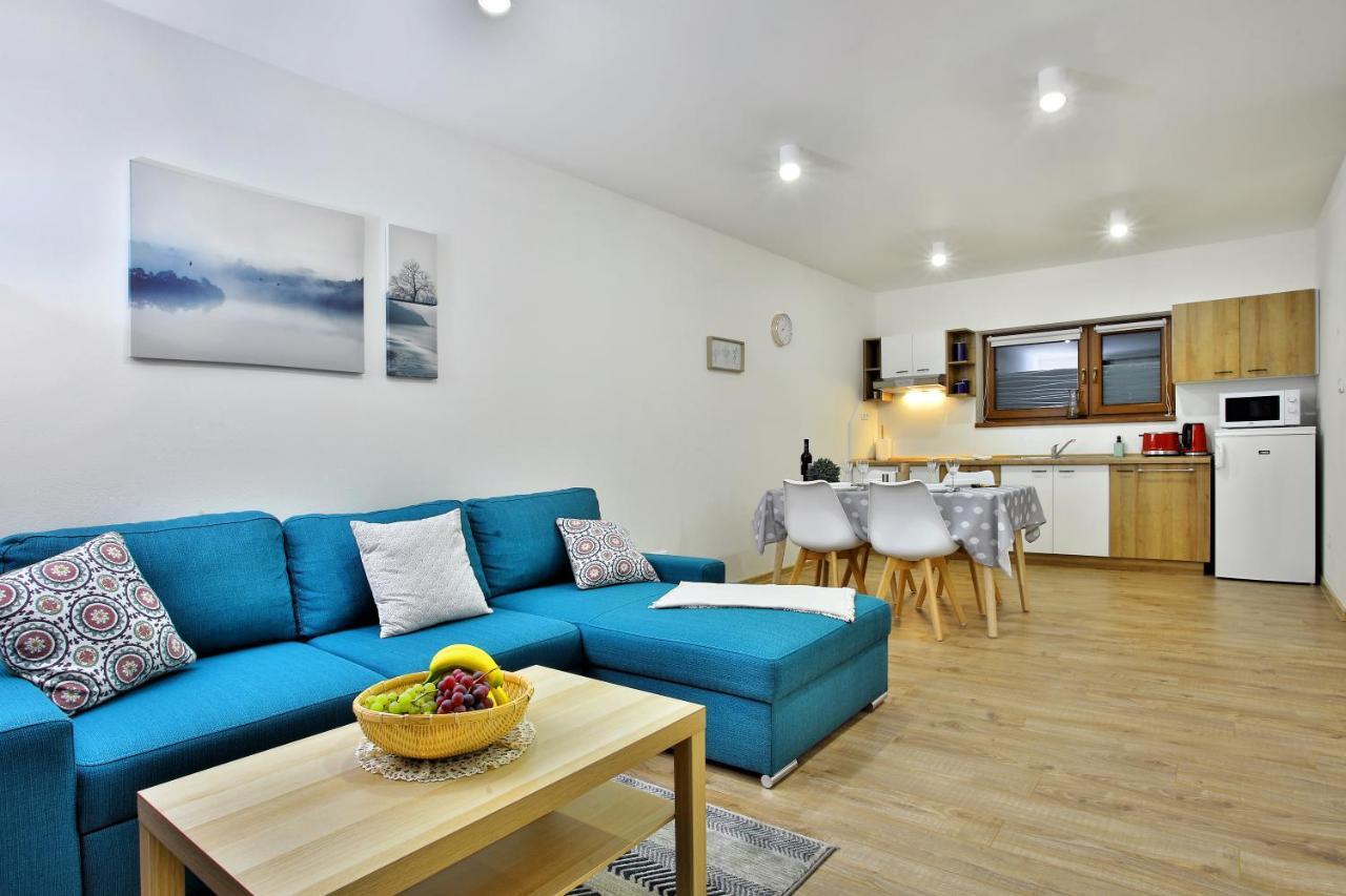 Kamilli Apartment Besenova Luaran gambar