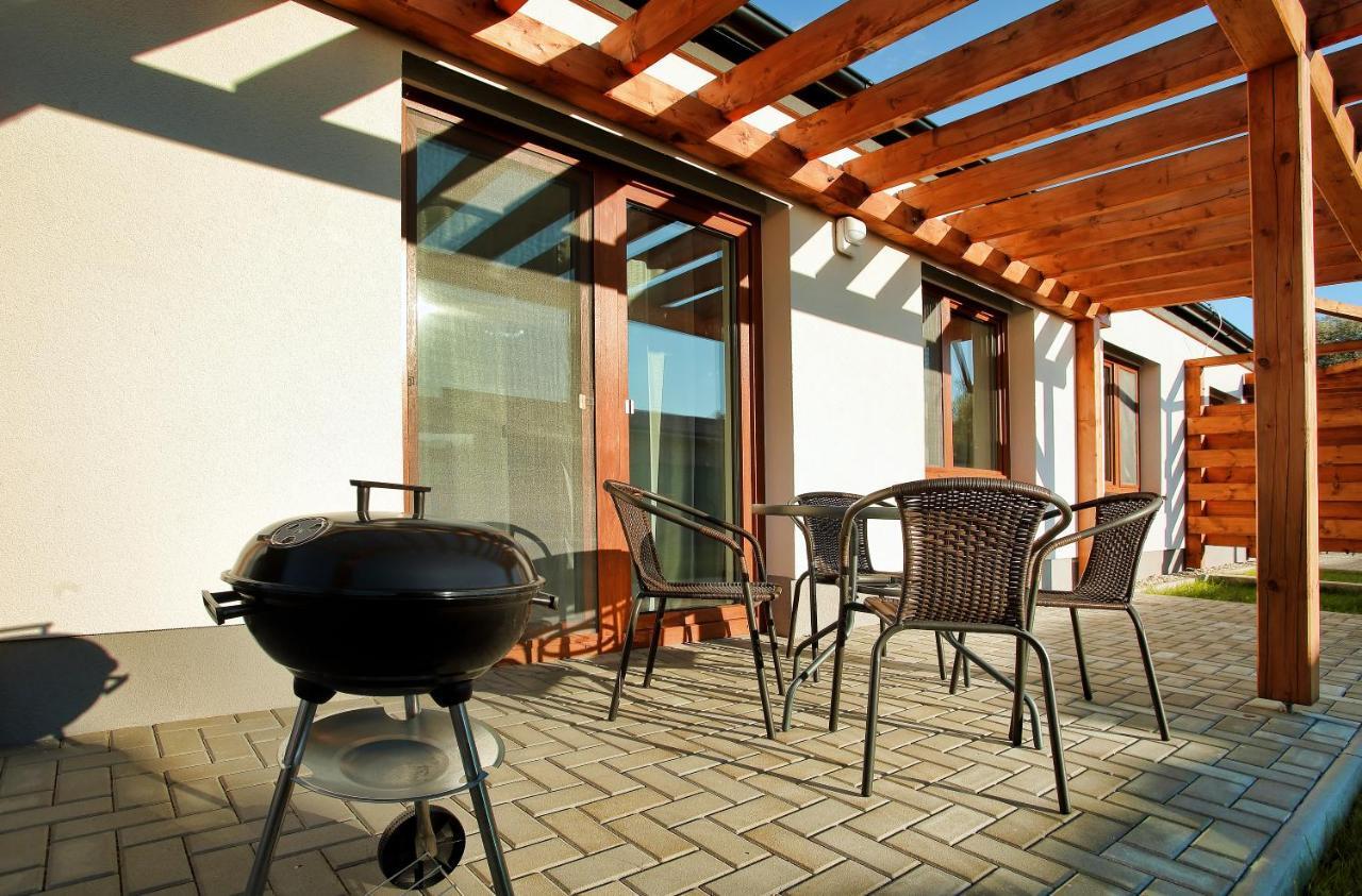 Kamilli Apartment Besenova Luaran gambar
